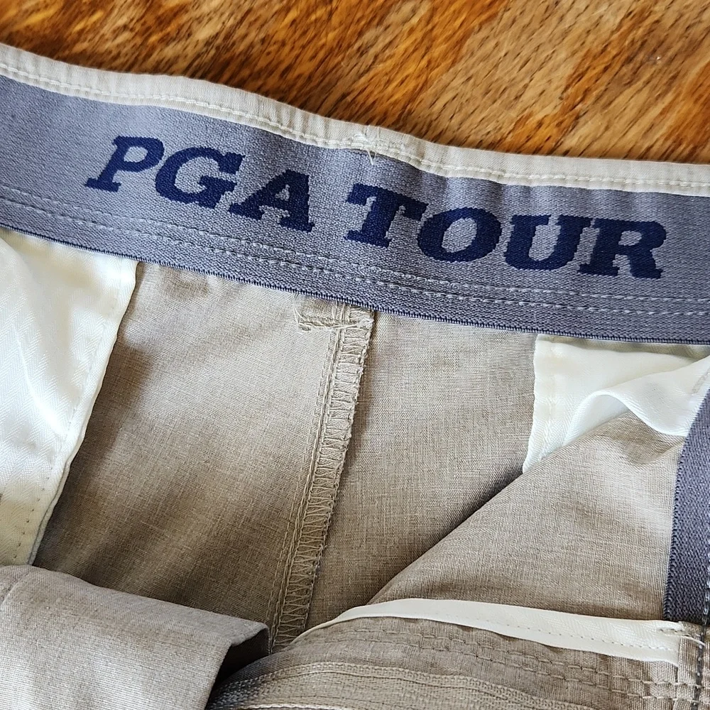 PGA Tour Shorts‎ Men's sz 38 tan golf